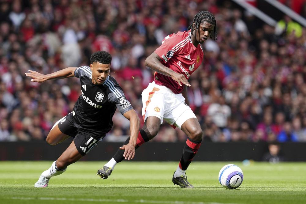 争议判罚点燃全场，两队差点动手